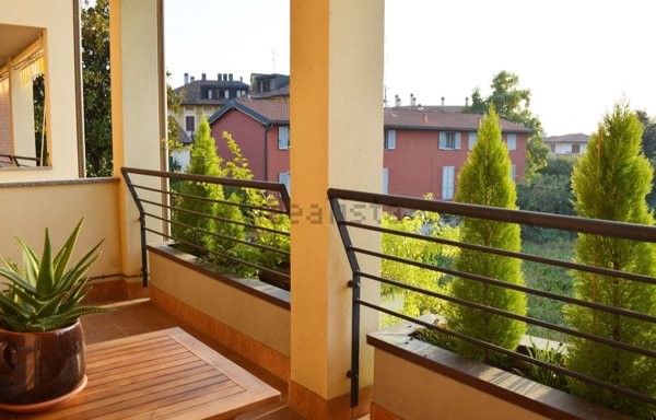 appartamento in vendita a Peschiera Borromeo in zona Canzo