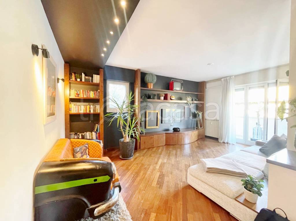 appartamento in vendita a Peschiera Borromeo in zona San Bovio