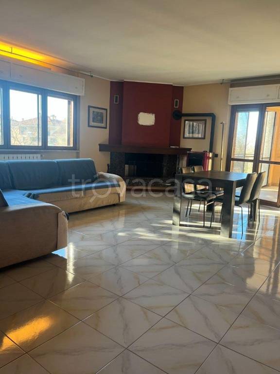 appartamento in vendita a Peschiera Borromeo in zona Bettola