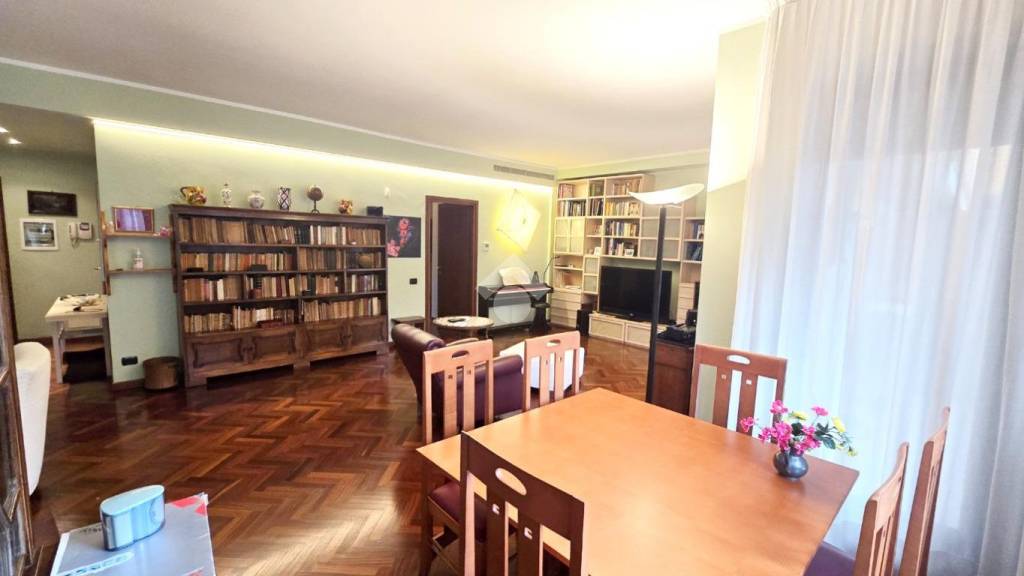 appartamento in vendita a Peschiera Borromeo in zona San Bovio