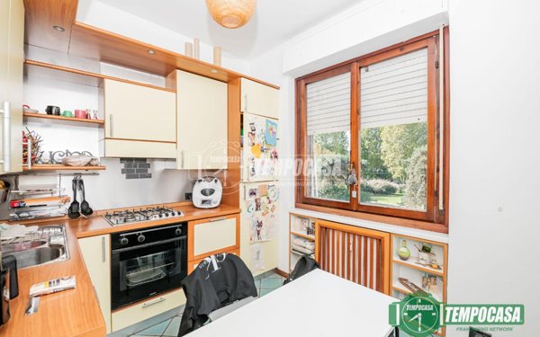 appartamento in vendita a Peschiera Borromeo in zona San Bovio