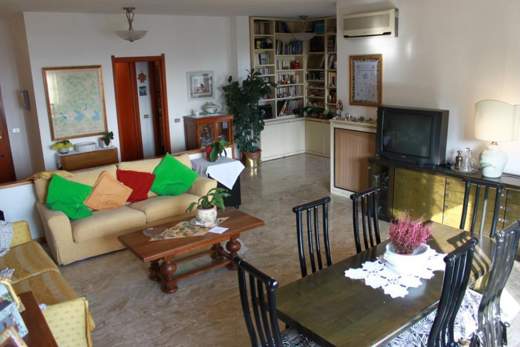 appartamento in vendita a Peschiera Borromeo