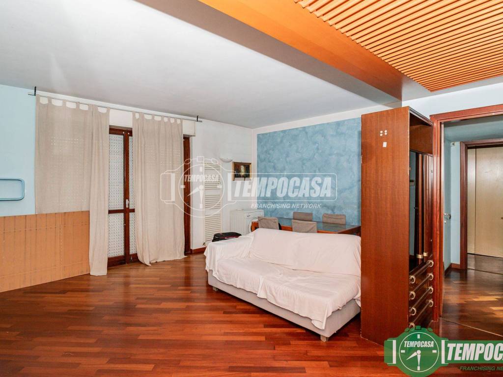 appartamento in vendita a Peschiera Borromeo in zona San Bovio