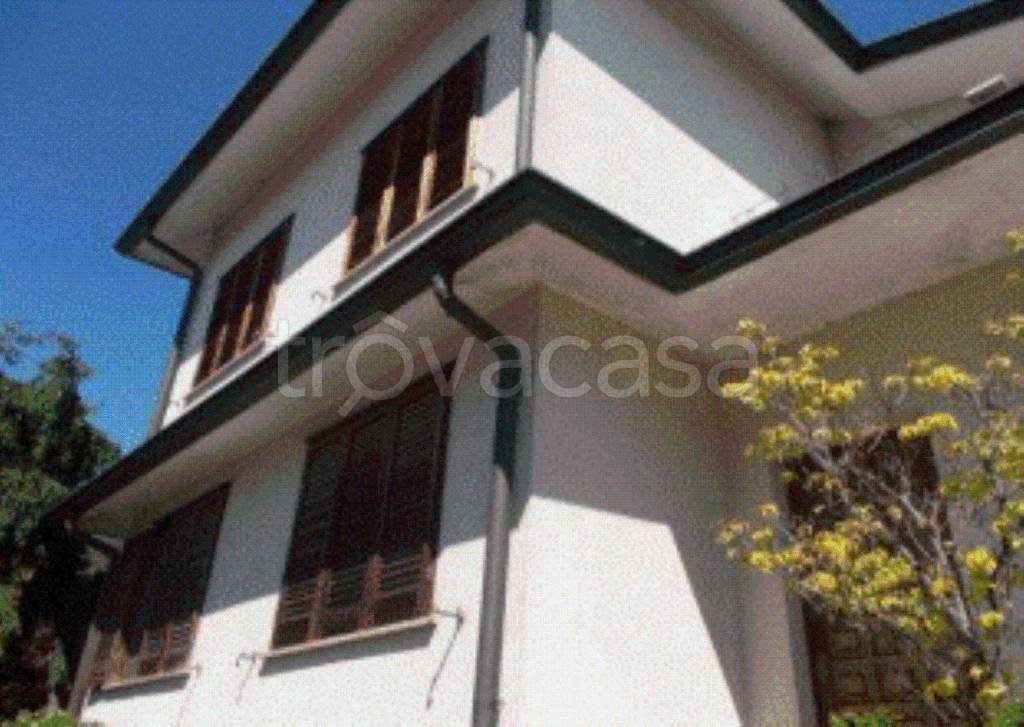 casa indipendente in vendita a Peschiera Borromeo in zona Bellaria