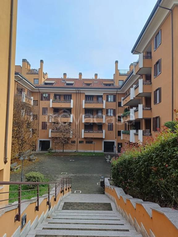 appartamento in vendita a Peschiera Borromeo in zona Linate