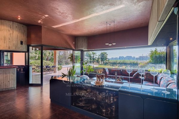 casa indipendente in vendita a Peschiera Borromeo