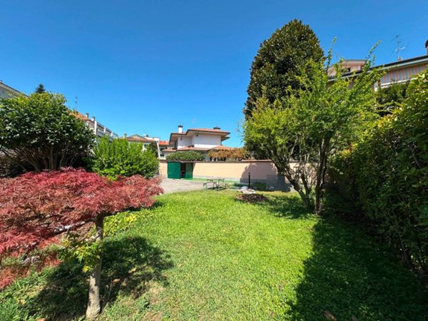 appartamento in vendita a Peschiera Borromeo in zona Bettola