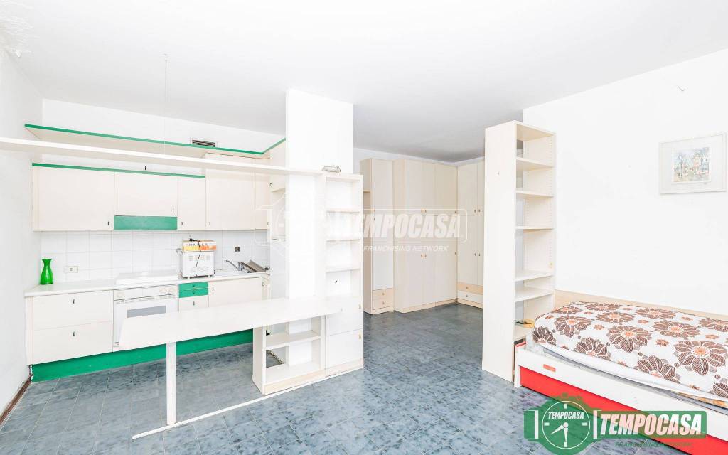 appartamento in vendita a Peschiera Borromeo in zona San Bovio