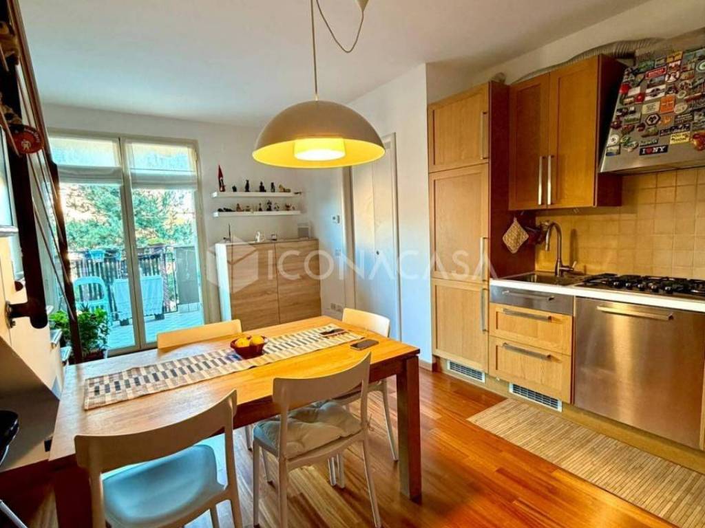 appartamento in vendita a Peschiera Borromeo in zona Linate