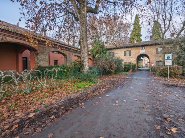 casa indipendente in vendita a Peschiera Borromeo in zona Mezzate