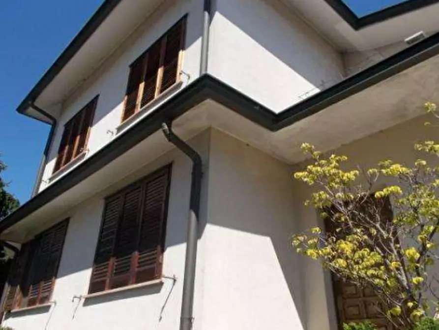 casa indipendente in vendita a Peschiera Borromeo in zona Bellaria