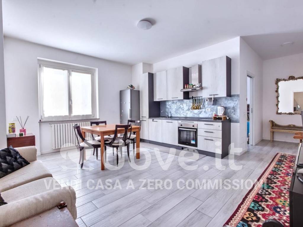 appartamento in vendita a Peschiera Borromeo in zona Bettola