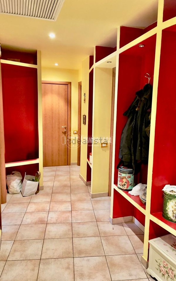 appartamento in vendita a Peschiera Borromeo in zona Linate