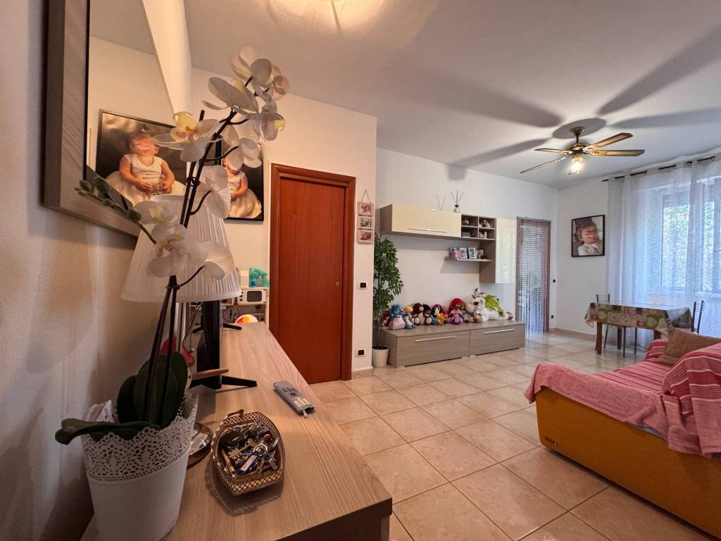 appartamento in vendita a Peschiera Borromeo in zona Bettola