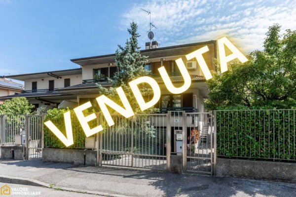 casa indipendente in vendita a Peschiera Borromeo
