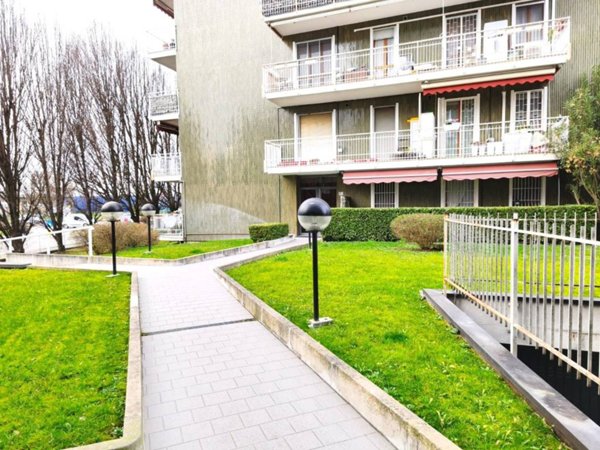 appartamento in vendita a Peschiera Borromeo in zona Bettola