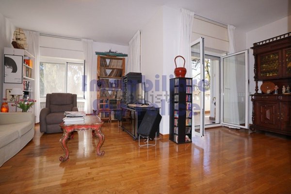 appartamento in vendita a Peschiera Borromeo in zona San Bovio