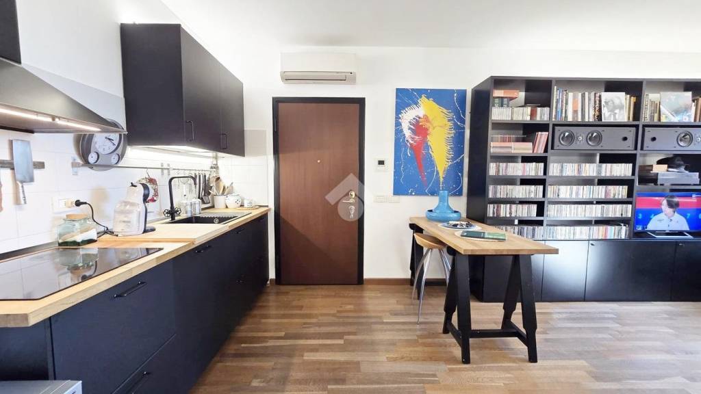 appartamento in vendita a Peschiera Borromeo in zona Linate