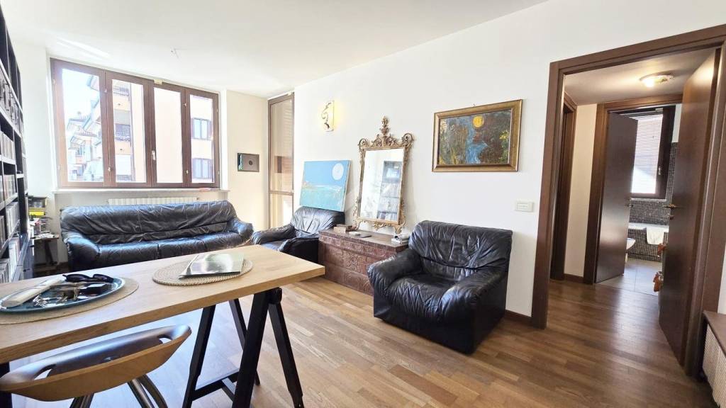 appartamento in vendita a Peschiera Borromeo in zona Linate