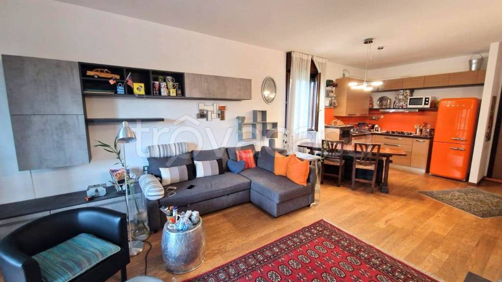 appartamento in vendita a Peschiera Borromeo in zona Bellaria