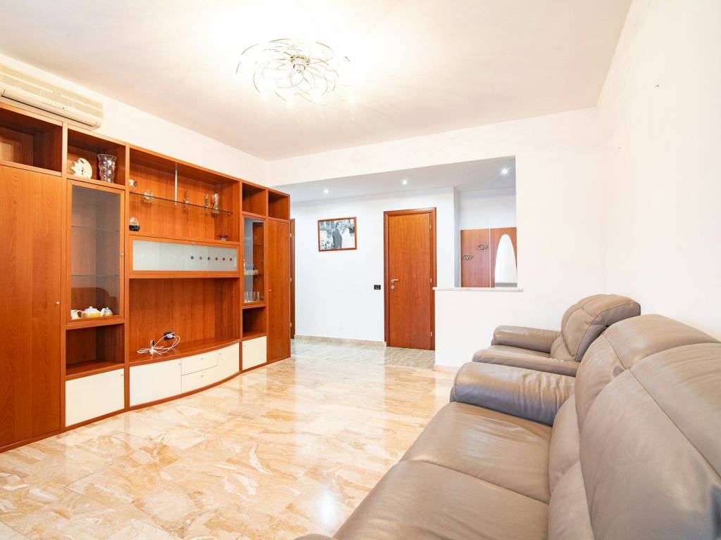 appartamento in vendita a Peschiera Borromeo in zona Bettola