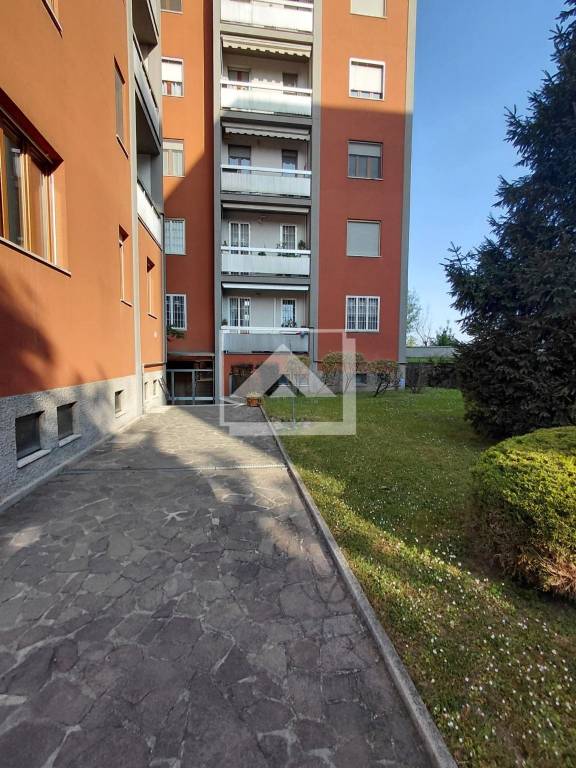 appartamento in vendita a Peschiera Borromeo in zona Bettola