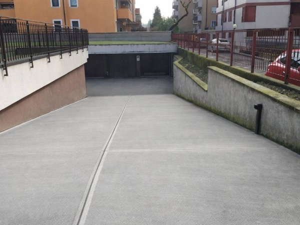 casa indipendente in vendita a Peschiera Borromeo in zona Bettola