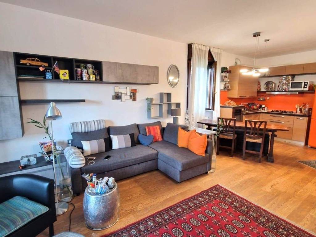 appartamento in vendita a Peschiera Borromeo in zona Bellaria