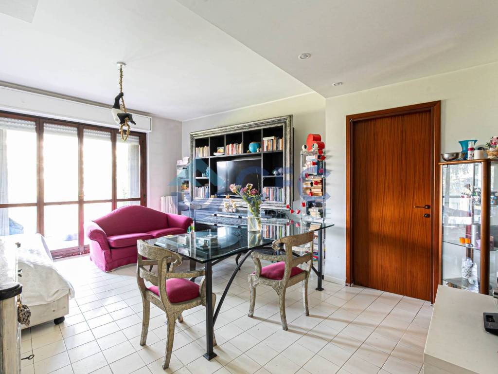 appartamento in vendita a Peschiera Borromeo in zona San Bovio