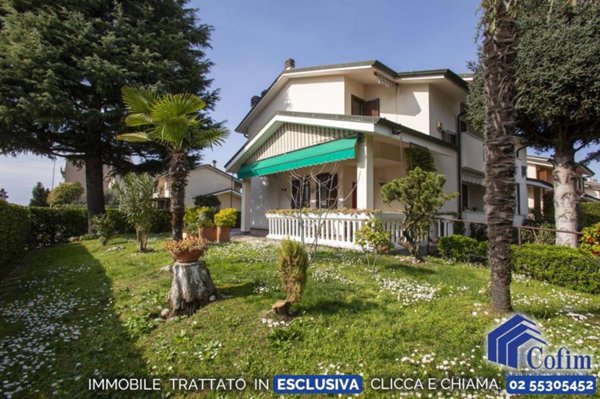 casa indipendente in vendita a Peschiera Borromeo in zona Bettola
