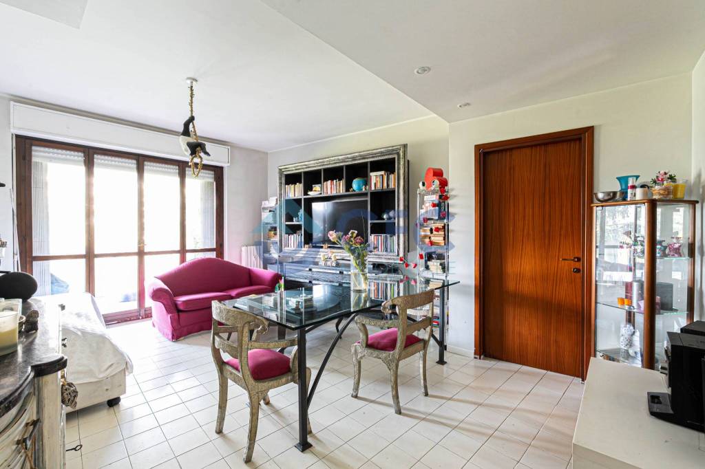 appartamento in vendita a Peschiera Borromeo in zona San Bovio