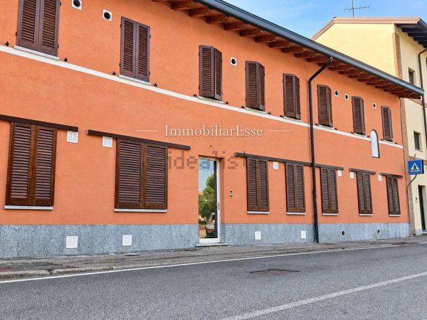 appartamento in vendita a Peschiera Borromeo in zona Bettola