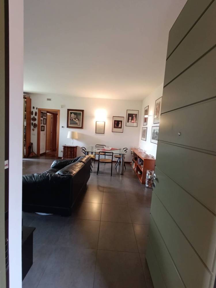 appartamento in vendita a Peschiera Borromeo in zona Bellaria