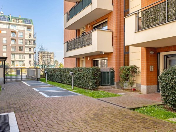 appartamento in vendita a Peschiera Borromeo in zona Bettola