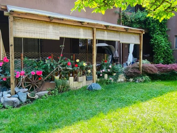 casa indipendente in vendita a Peschiera Borromeo