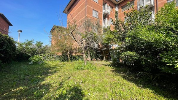 appartamento in vendita a Peschiera Borromeo in zona Mezzate