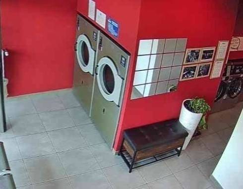 negozio in vendita a Peschiera Borromeo in zona Mezzate