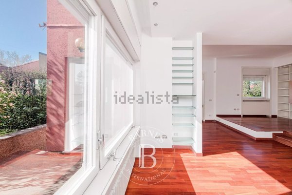 casa indipendente in vendita a Peschiera Borromeo in zona Linate