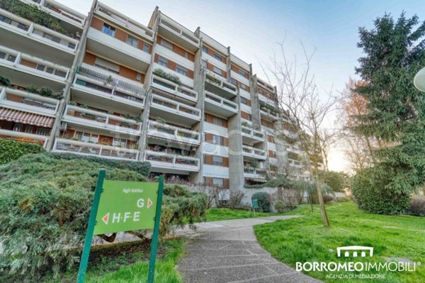 appartamento in vendita a Peschiera Borromeo in zona Linate