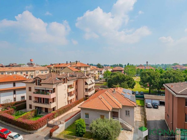 appartamento in vendita a Peschiera Borromeo in zona Bettola
