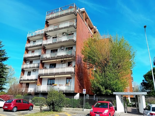 appartamento in vendita a Peschiera Borromeo