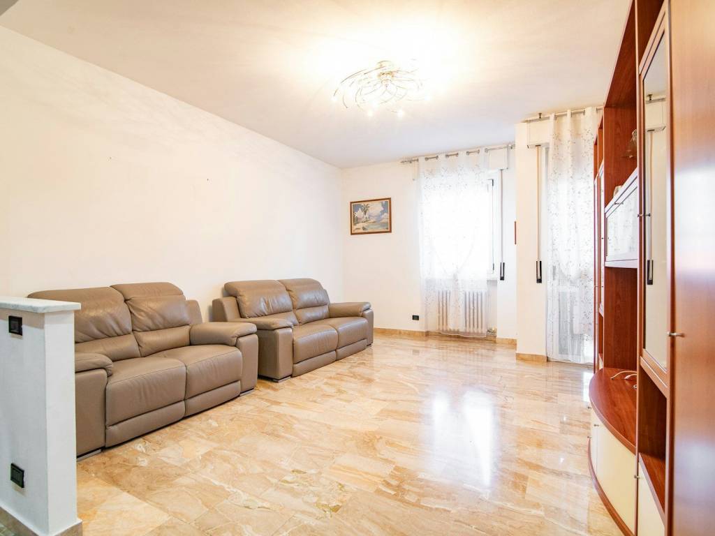 appartamento in vendita a Peschiera Borromeo in zona Bettola