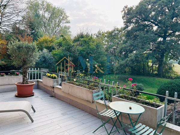 casa indipendente in vendita a Peschiera Borromeo in zona San Bovio