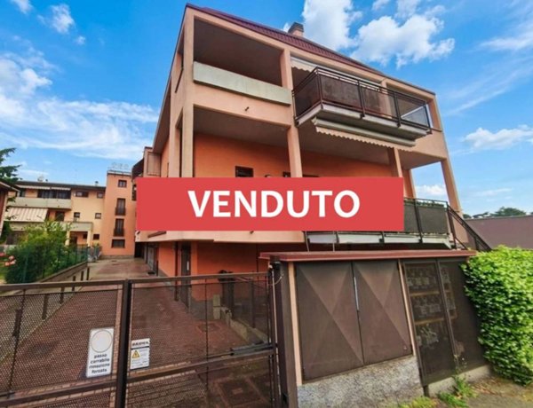 appartamento in vendita a Peschiera Borromeo in zona Canzo