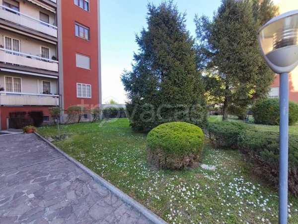 appartamento in vendita a Peschiera Borromeo in zona Bellaria