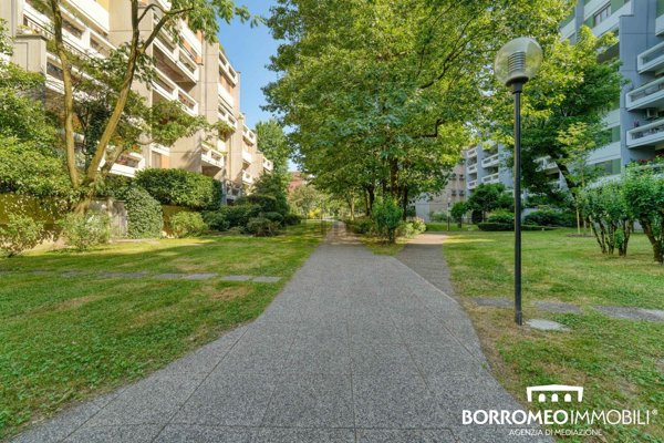 appartamento in vendita a Peschiera Borromeo in zona San Bovio