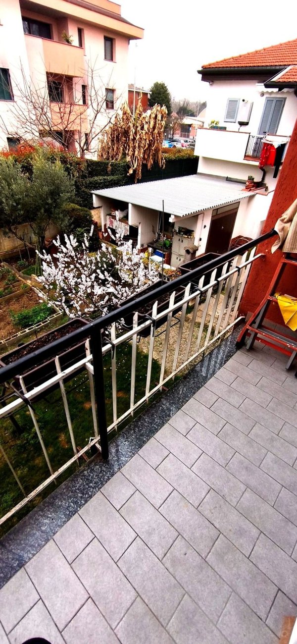 appartamento in vendita a Peschiera Borromeo in zona Mezzate