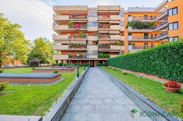 appartamento in vendita a Peschiera Borromeo in zona Bellaria