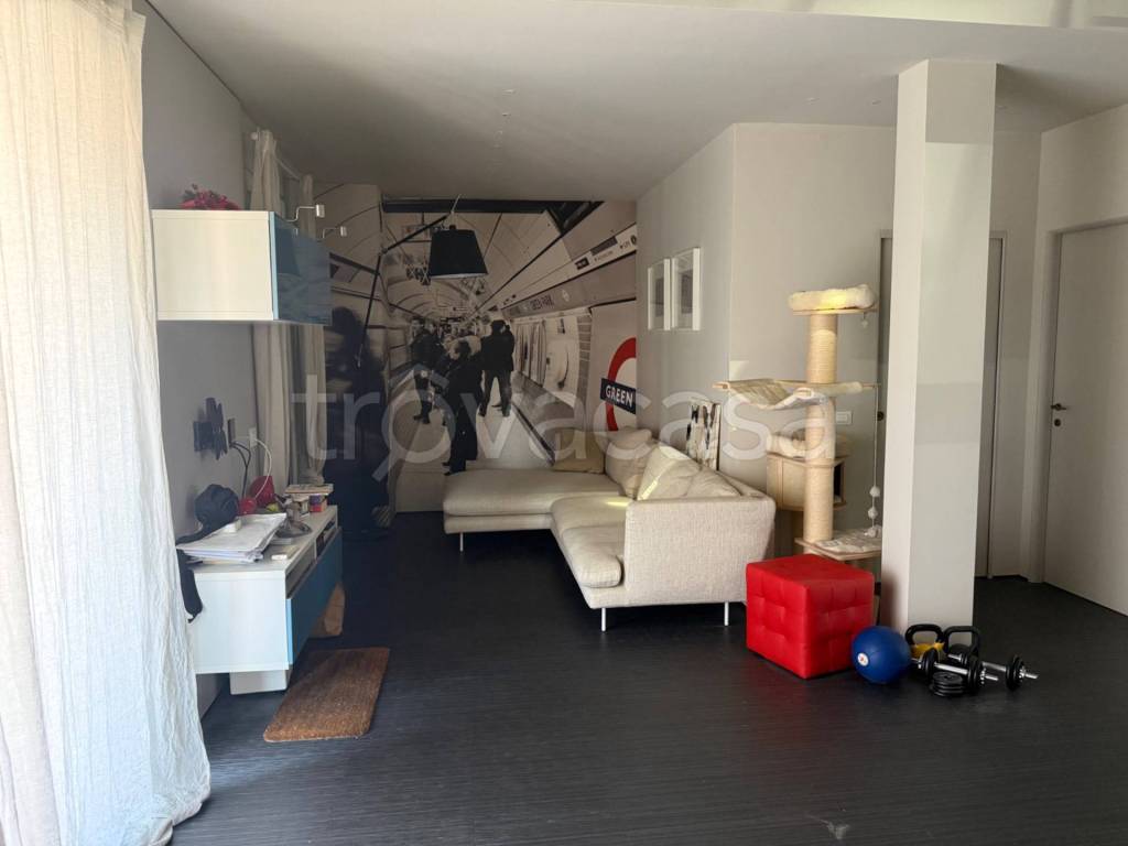 appartamento in vendita a Peschiera Borromeo in zona Mezzate