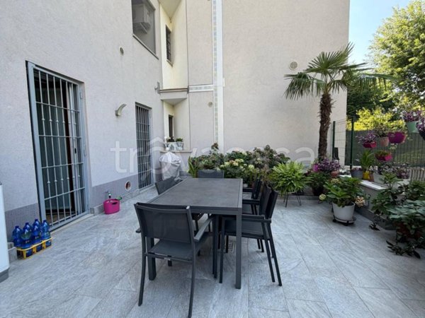 appartamento in vendita a Peschiera Borromeo in zona Mezzate
